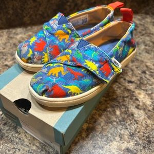 Tiny TOMS Cobalt blue Dino’s size 9